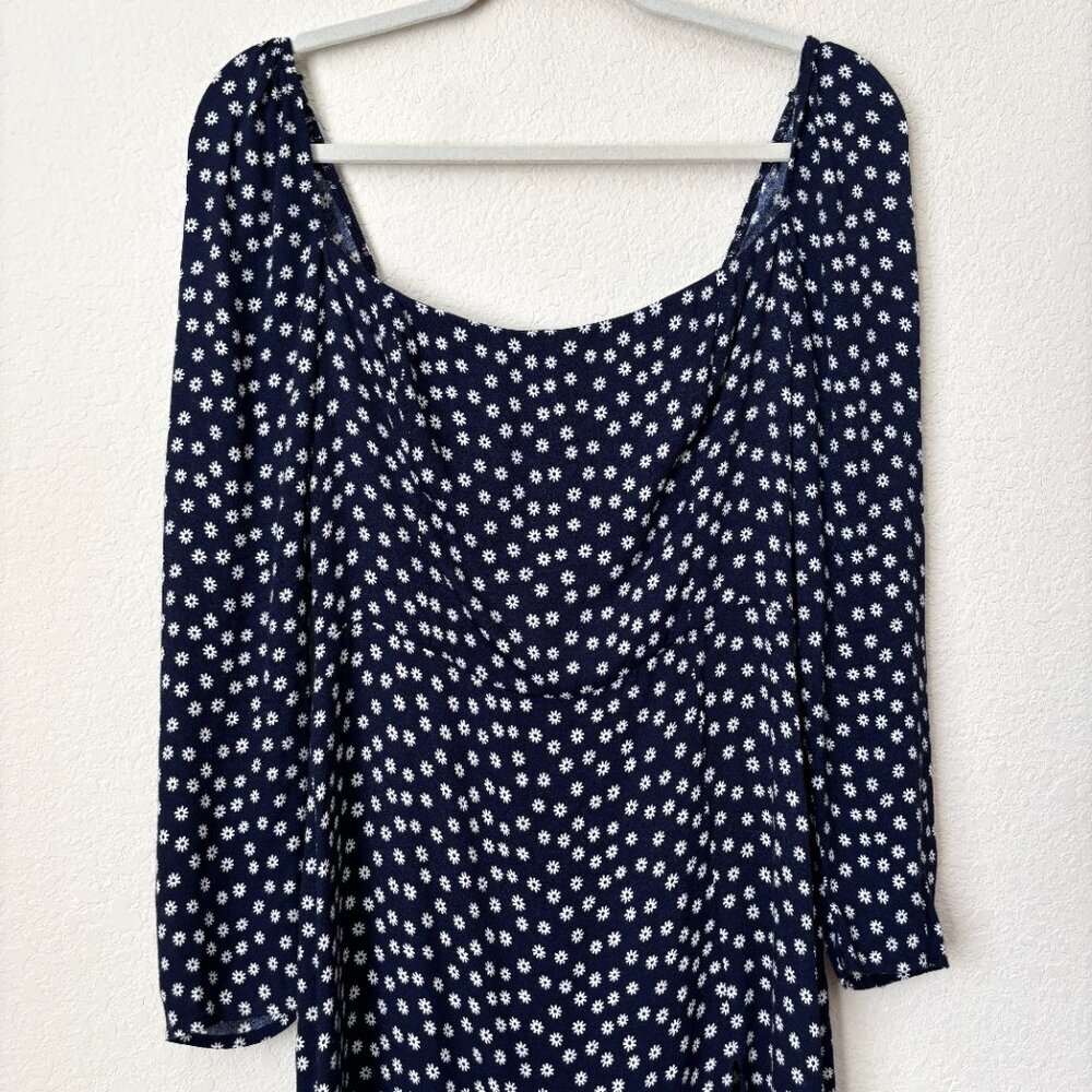 Reformation Peyton Midi Slit Dress in Flores Navy Floral Print - Picture 4 of 13